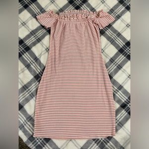Pink dress: size s. Wore once